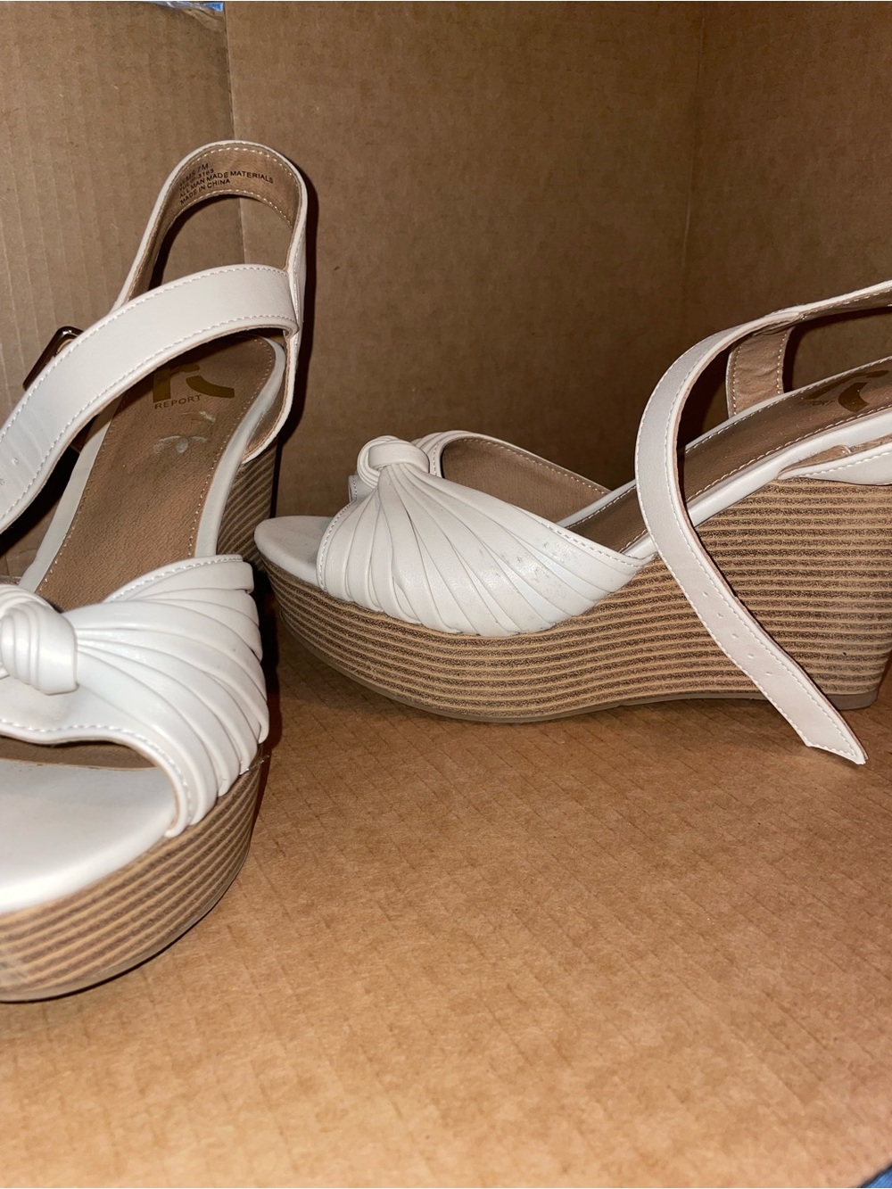 Report Women's White Knotted Wedge Sandals - Classic Summer Style